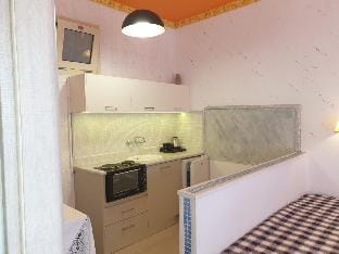 Entire private Suite Sea Full View with balcony, shared pool and Air conditionin Hotel in Piskopiano