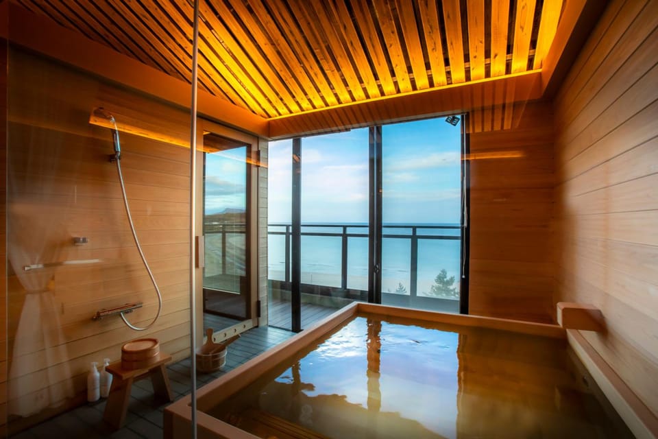 シーサイド佐竹 Hotel in Kyoto Prefecture