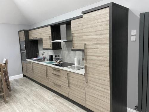 Luxury conversion with open plan living-Sleeps 4 Hotel in Wick