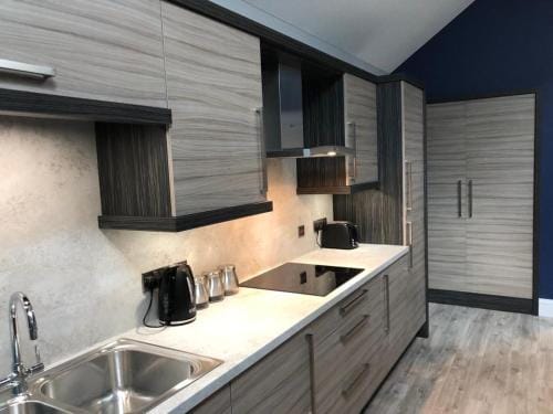 Luxury conversion with open plan living-Sleeps 4 Hotel in Wick