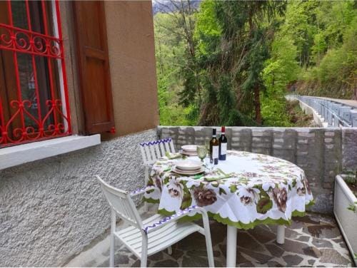 Camera mezzo montagna Lodge in Lombardy