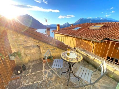 CHIAVE DI VOLTA Lovely Guesthouse with Terrace Hotel in Varenna