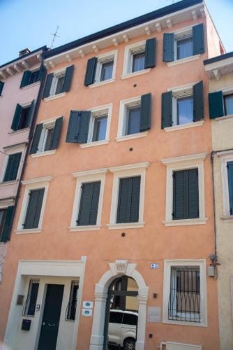 Maison Calcirelli rooms Hotel in Verona