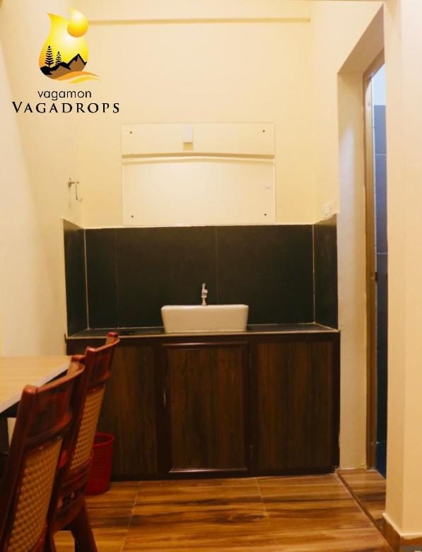 VAGAMON VAGADROPS Hotel in Kerala