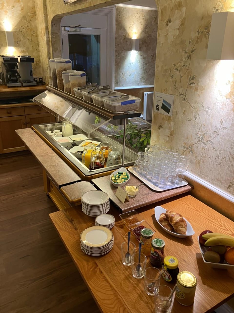 Welbeck Hotel & Apartments IOM Hotel in Douglas