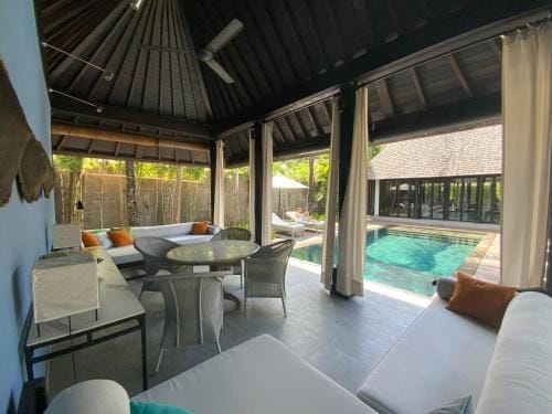 Villa Samuan Hotel in Kuta