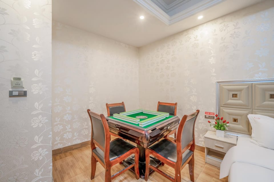 Yang Zhou Hotel Hotel in China