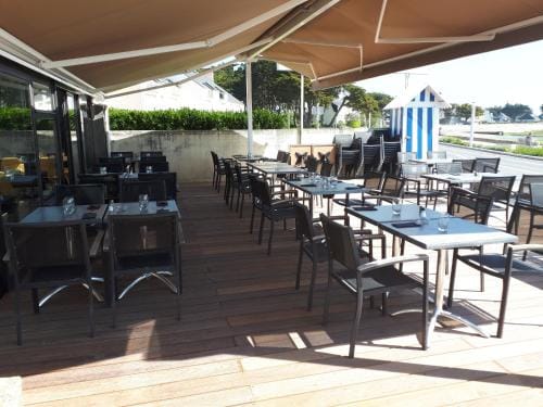 Hotel du Port Bar Restaurant Hotel in Brittany