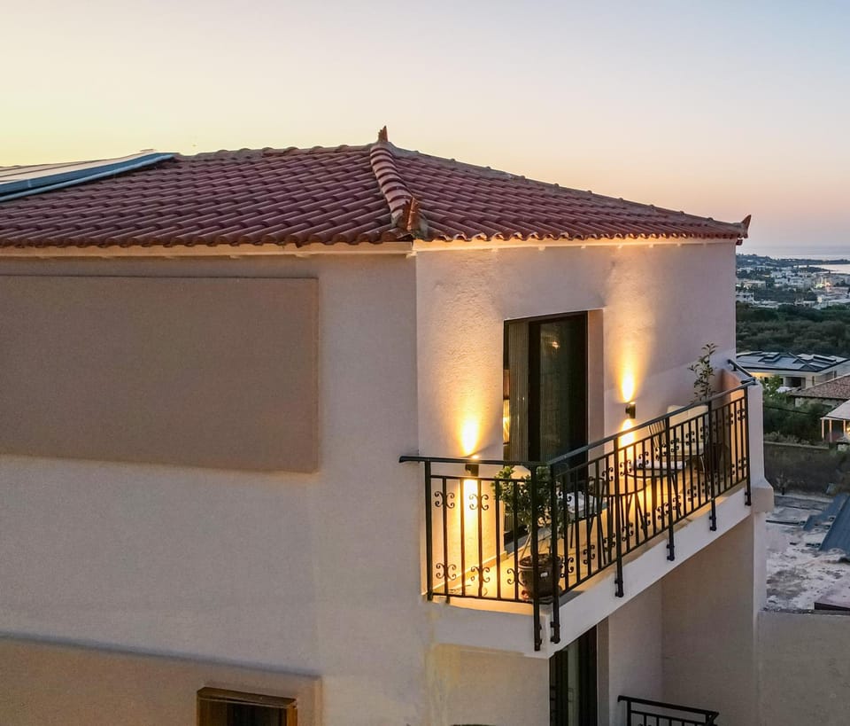 Achatis Suites Hotel in Crete