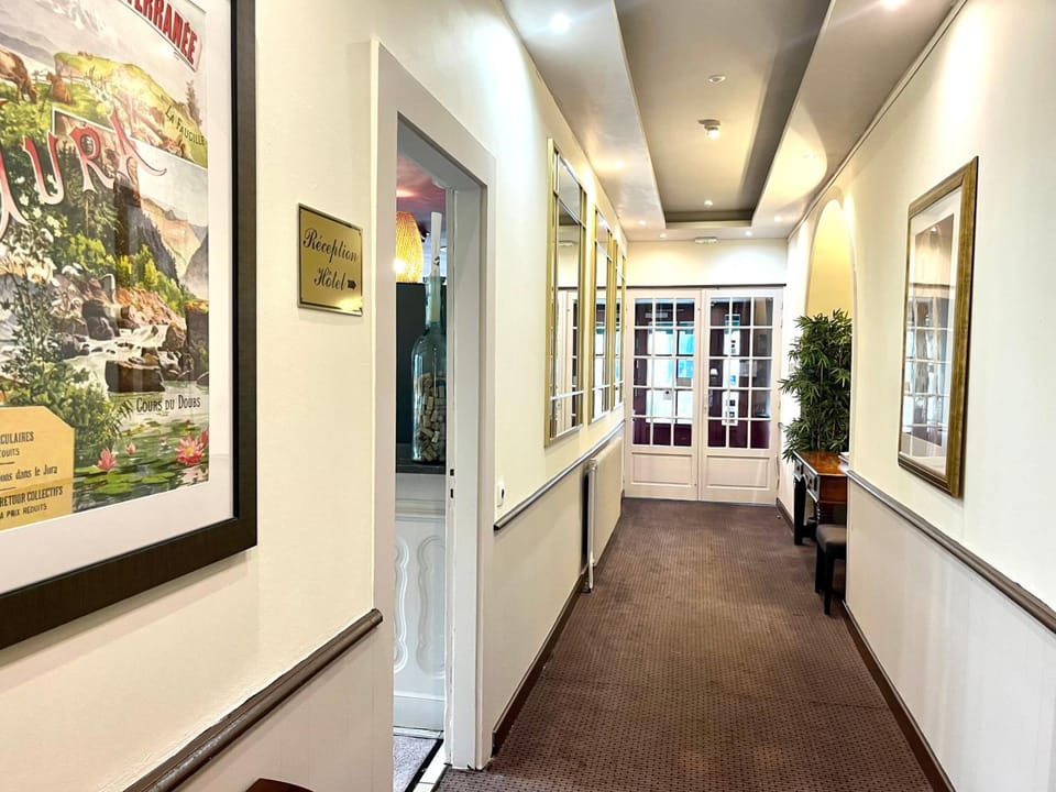 Logis Hotel des Messageries Hotel in Jura