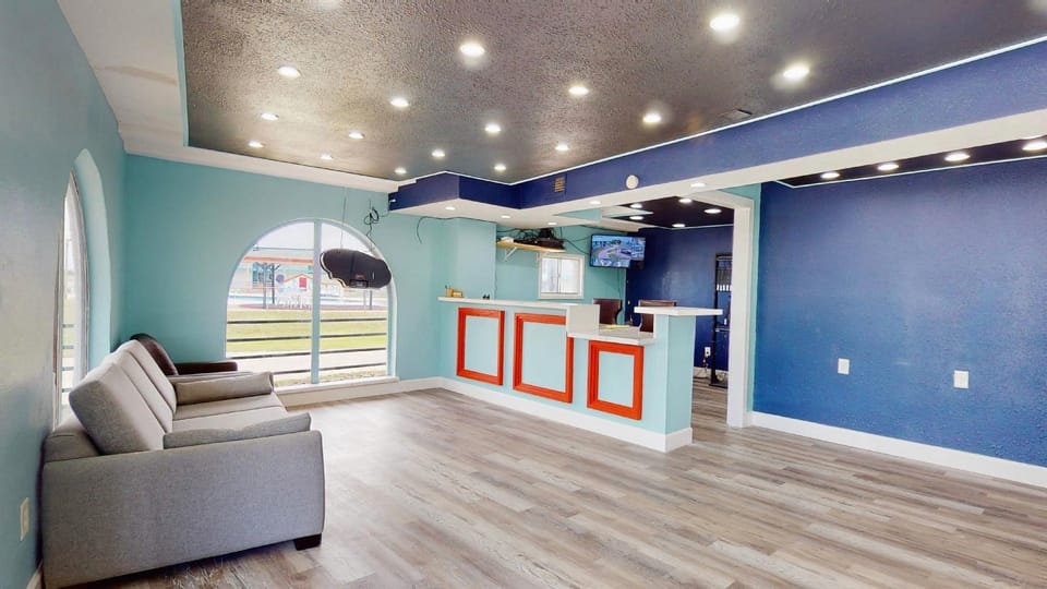CRYSTAL PALACE RESORT Hotel in Bolivar Peninsula