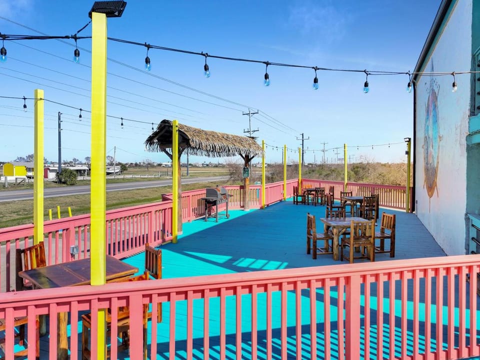 CRYSTAL PALACE RESORT Hotel in Bolivar Peninsula