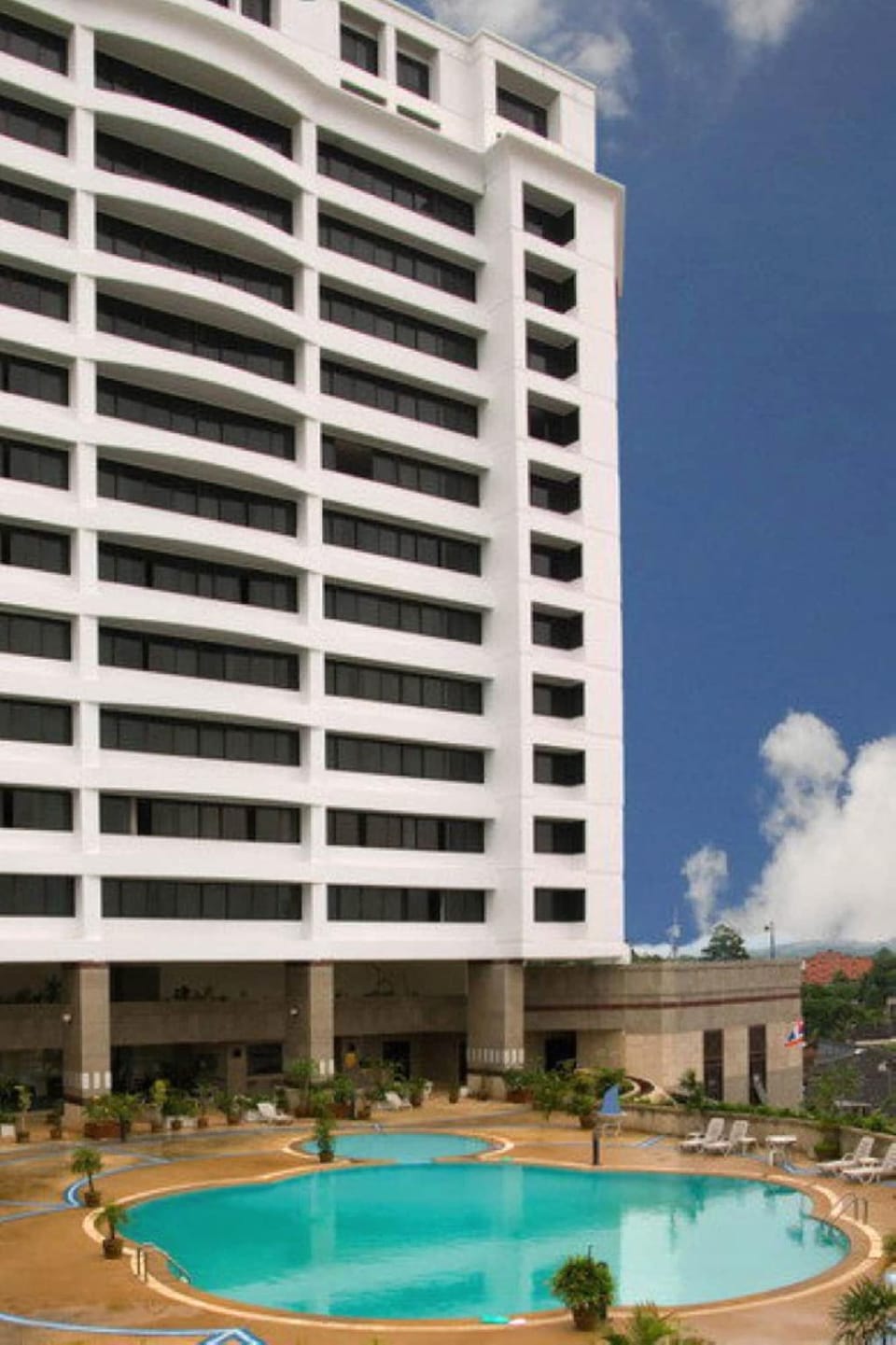 Thumrin Thana Hotel Hotel in Thailand