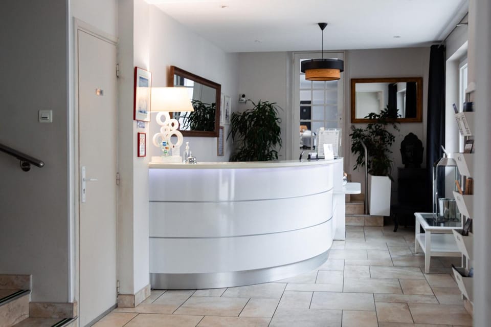Hotel Le Tivoli Theopolis Hotel in Sisteron