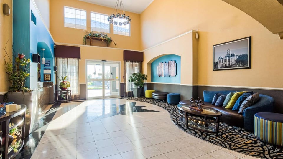 Best Western Plus Cutting Horse Inn & Suites Hotel in Weatherford