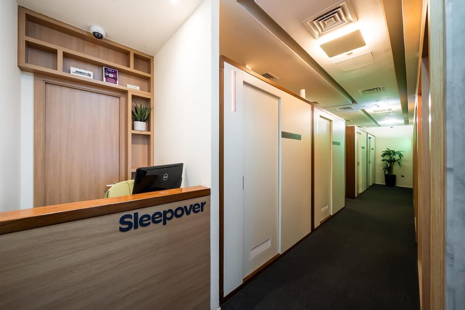 Sleepover Terminal 3, Concourse C – formerly sleep ‘n fly Capsule hotel in Al Sharjah