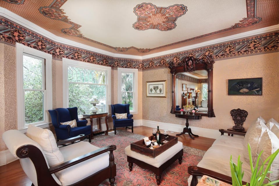 Calderwood Inn Hotel in Healdsburg