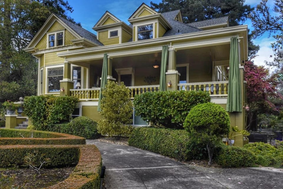 Calderwood Inn Hotel in Healdsburg