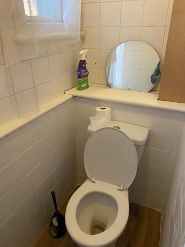 Crystal Hotel in London Borough of Southwark