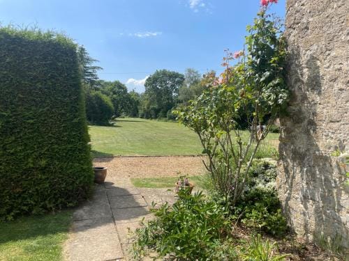 Ashmore Farm Hotel in Cherwell District
