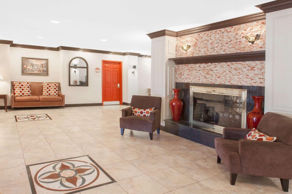 Affordable Suites of America Detroit-Warren Hotel in Warren