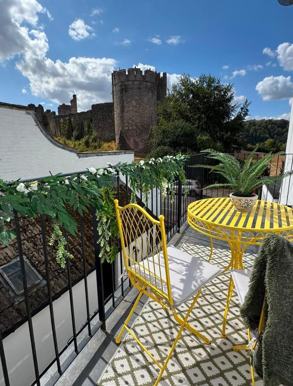 The Three Tuns Inn in Wales