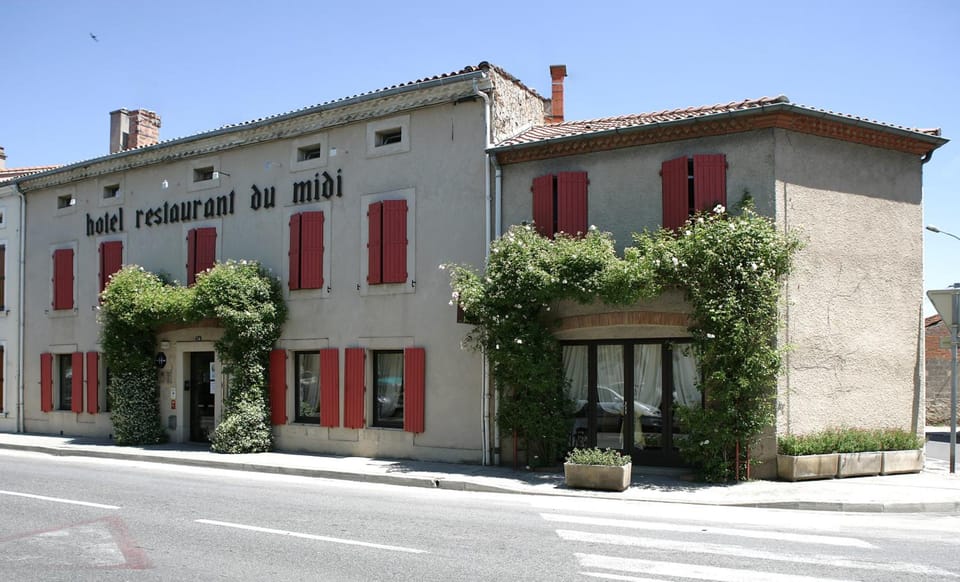 Logis Hotels - Hotel Restaurant du Midi Hotel in Occitanie