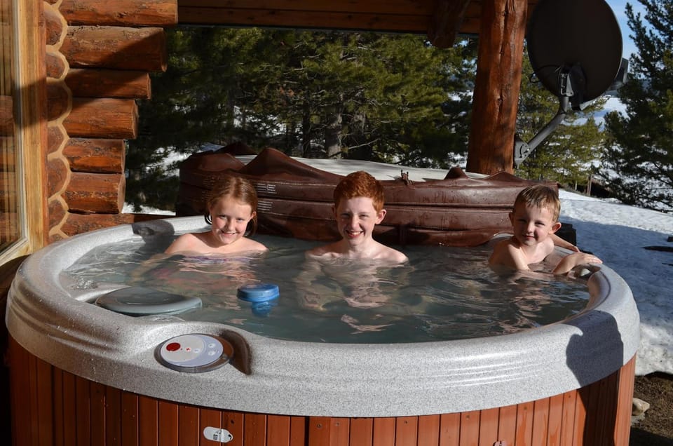 Hot tub