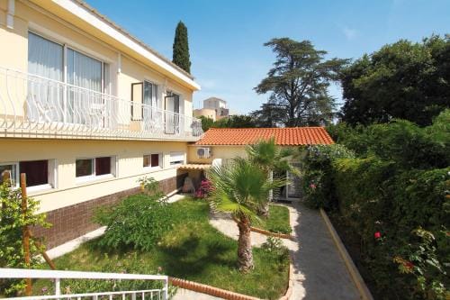 Hotel La Croix de Malte Hotel in La Ciotat