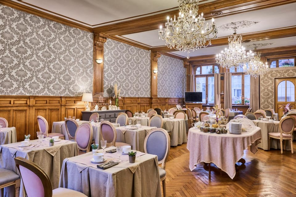 The Originals Boutique, Hotel de la Balance, Montbeliard Hotel in Montbéliard