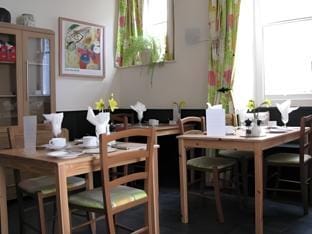 Cliftons Guest House Hotel in Truro