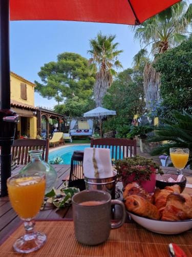 chez Guy Hotel in Marseille