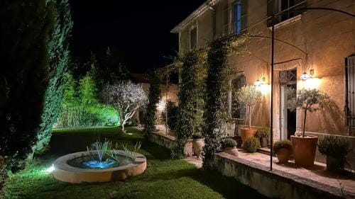 Les Tilleuls Hotel in Cavaillon