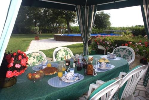 Villa Garnier Hotel in Centre-Val de Loire