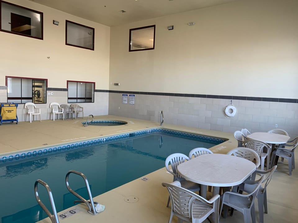 Brentwood Inn & Suites Hotel in Hobbs