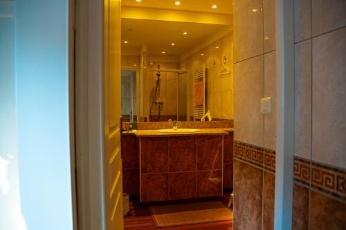 Chambre au Chateau de St-Pierre-Brouck Hotel in Hauts-de-France