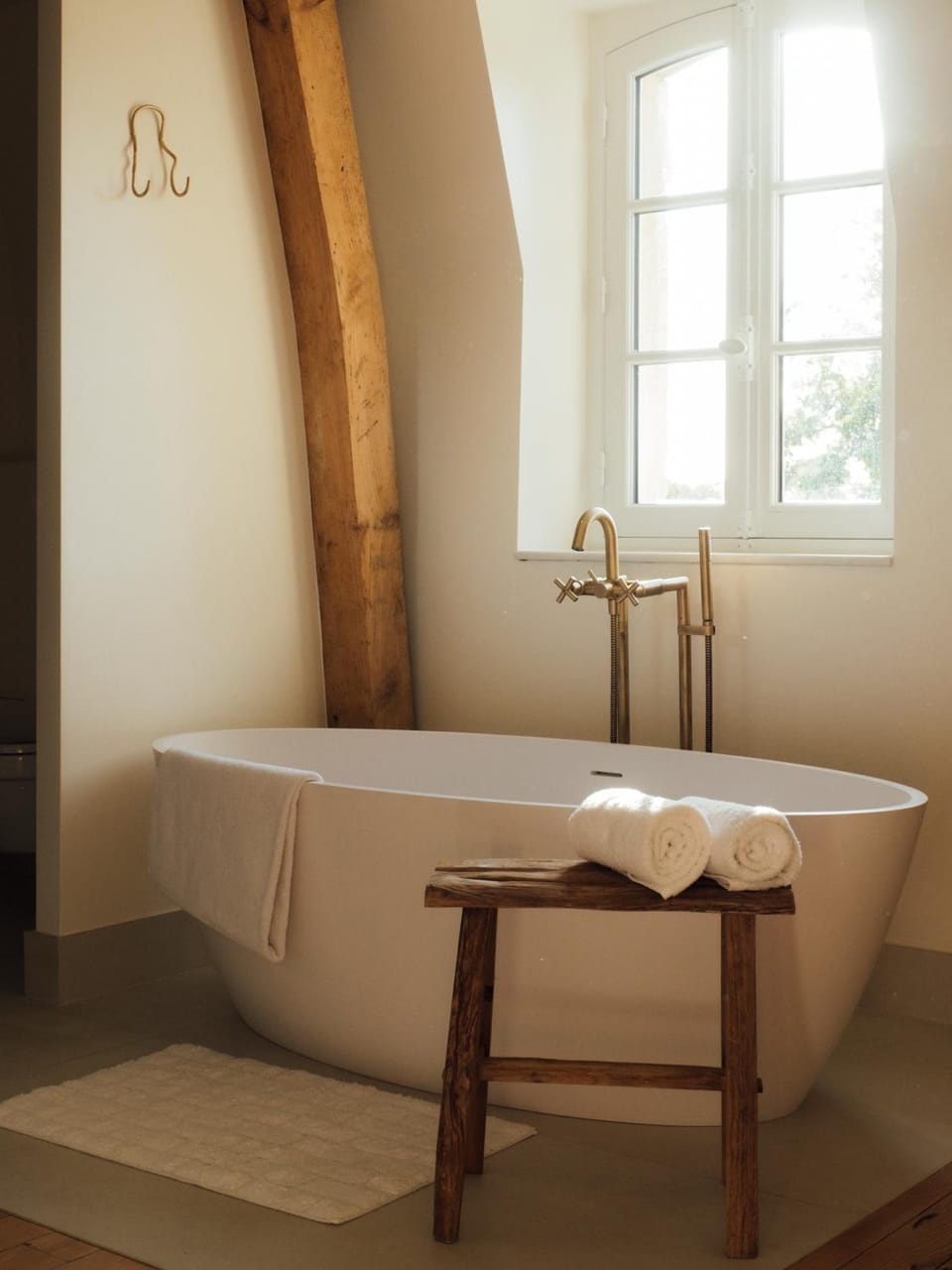 Petit Chateau Vercourt Hotel in Hauts-de-France