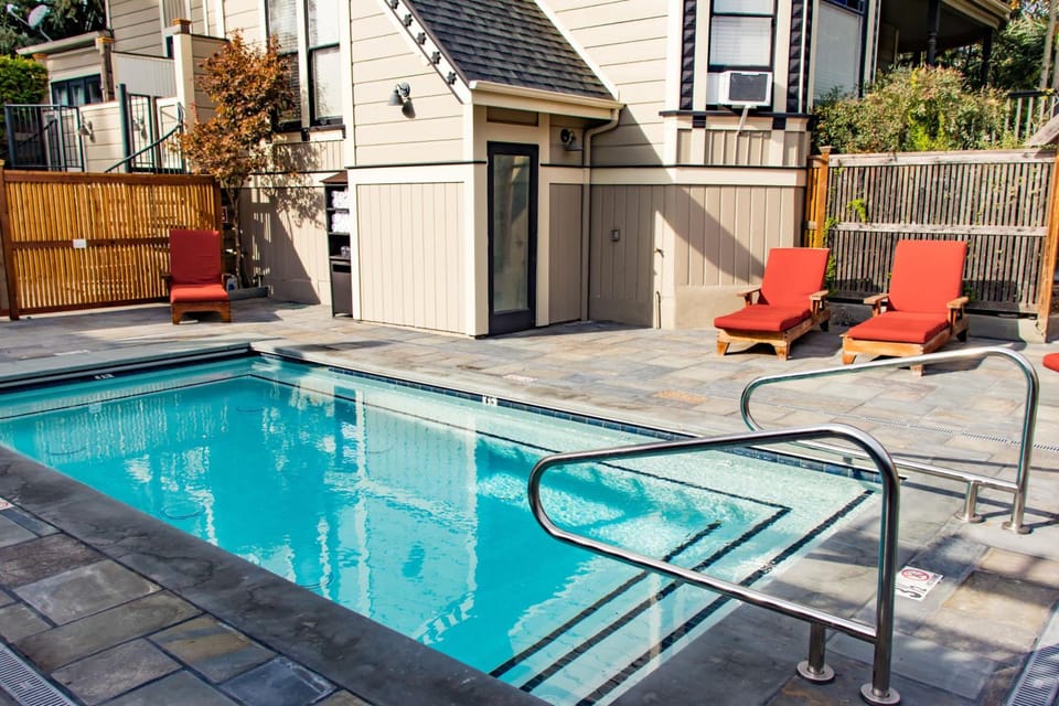 The Grape Leaf Inn Hotel in Healdsburg