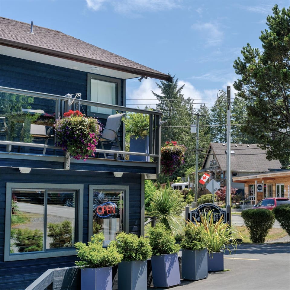 Tofino Motel Harbourview Motel in Tofino