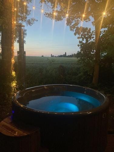 La Ferme 1851 - Cabane Spa Nordique prive vue sur champ Hotel in Hauts-de-France