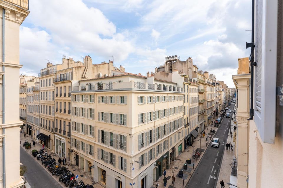 PARADISE Earth & Sea Hotel in Marseille