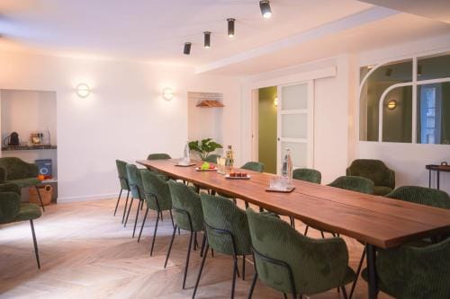 Le M. Musee du vin - l'appartement Hotel in Paris