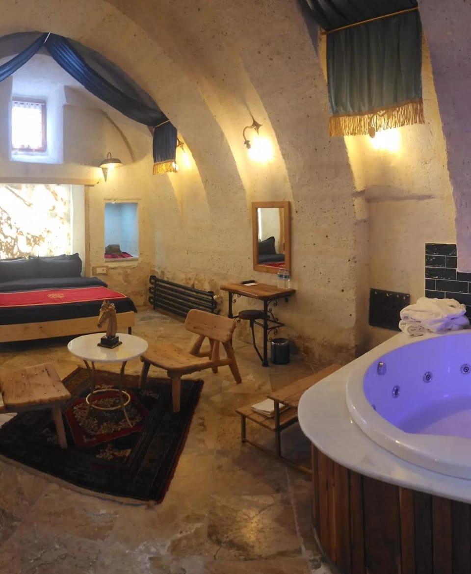 Hot tub