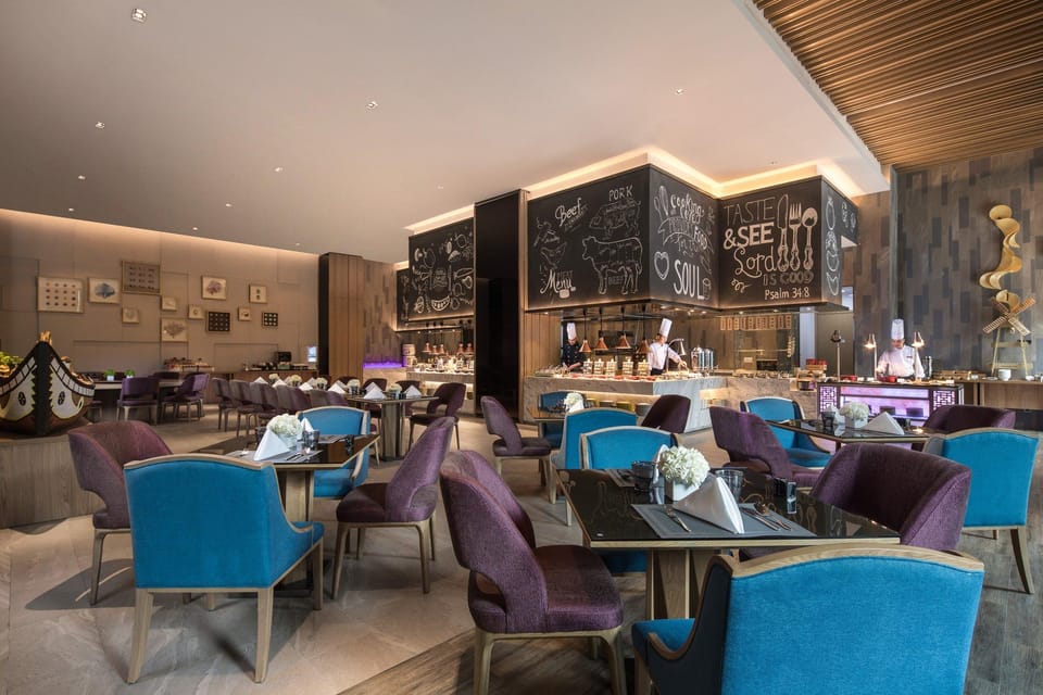Crowne Plaza Qingdao Oriental Movie Metropolis By IHG Hotel in Qingdao