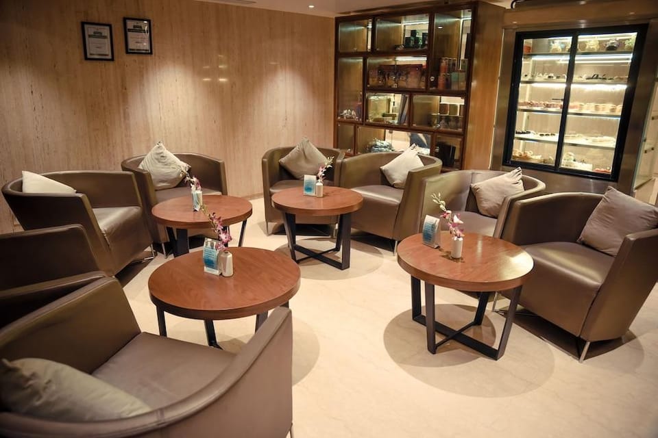 Monotel Luxury Business Hotel Hotel in Kolkata