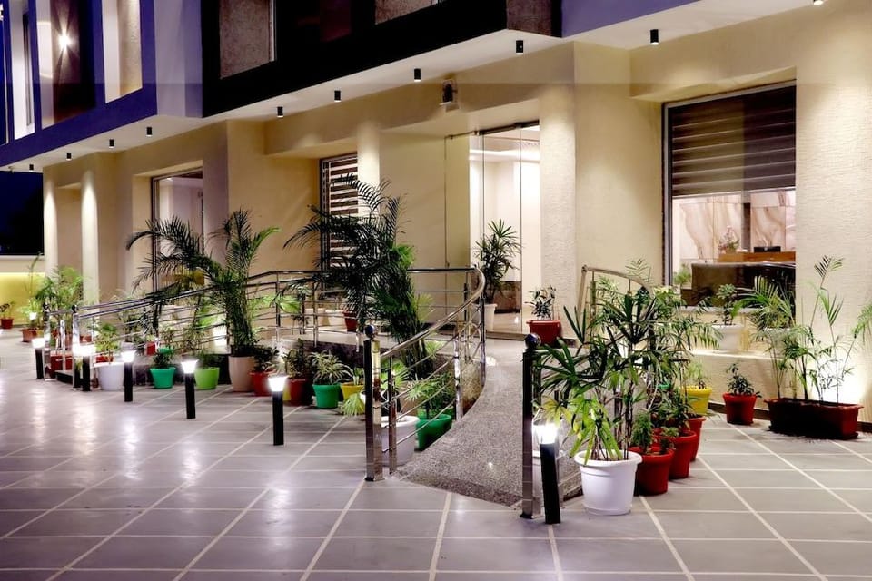 Hotel Aarna Hotel in Jaipur