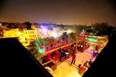 Check In Room New Delhi Railway Station Hotel in New Delhi