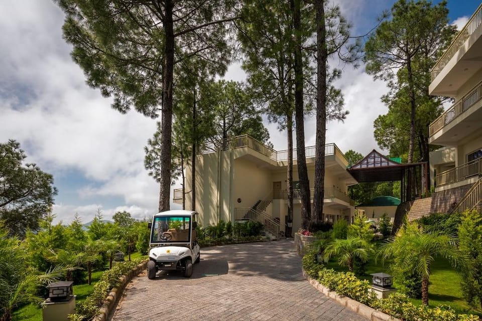 Cassia Hotels and Resorts Hotel in Himachal Pradesh