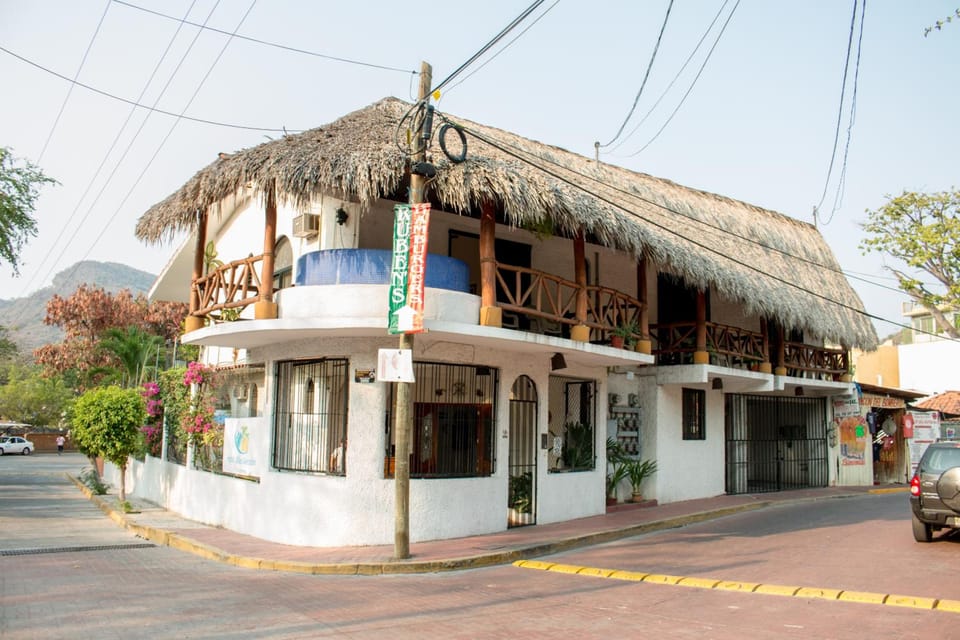 Villas Mercedes Hotel in Zihuatanejo