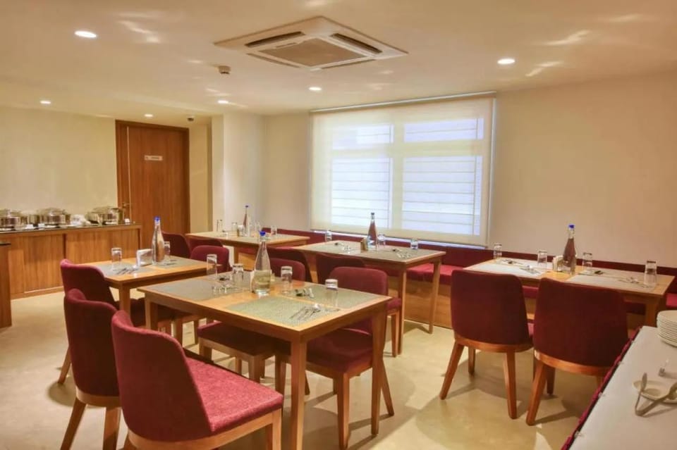 Lilac Hotel 5th Block Hotel in Bengaluru